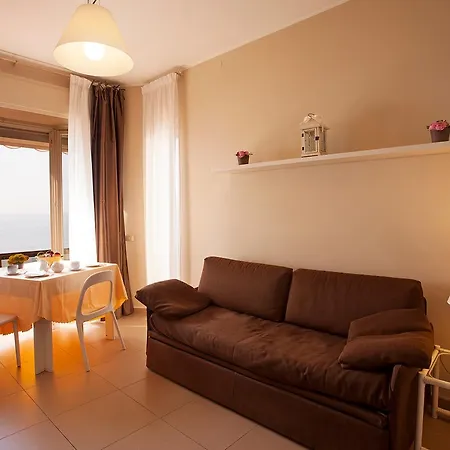 Sole Mare Alaxi Lägenhetshotell 4*