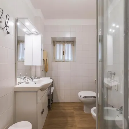 Sole Mare Alaxi Aparthotel 4*