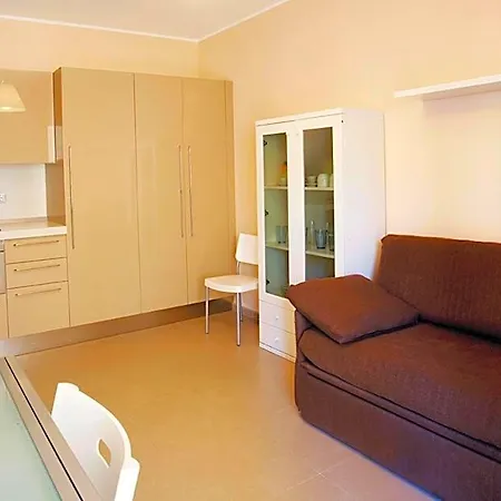 Sole Mare Alaxi شقة فندقية 4*