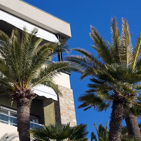 Sole Mare Alaxi Lägenhetshotell 4*